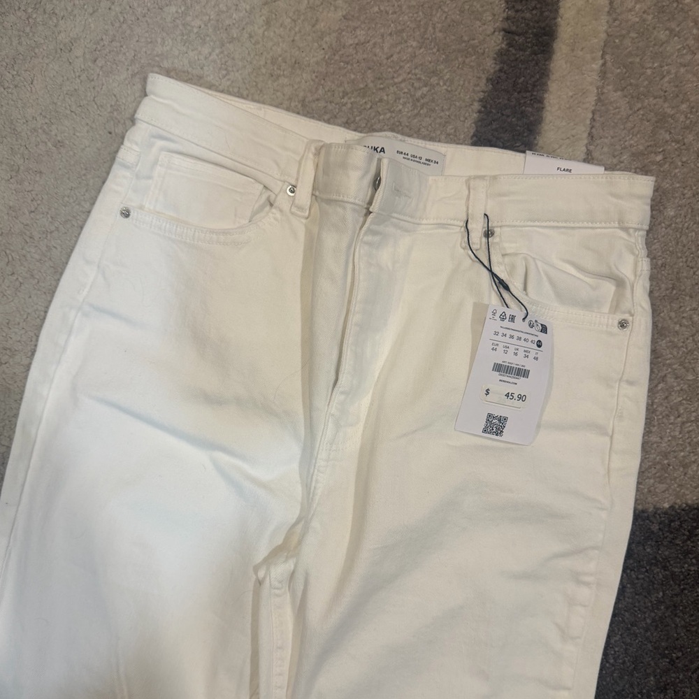 Bershka White Flare Jeans - High-Rise Wide Leg - Picture 2 of 4